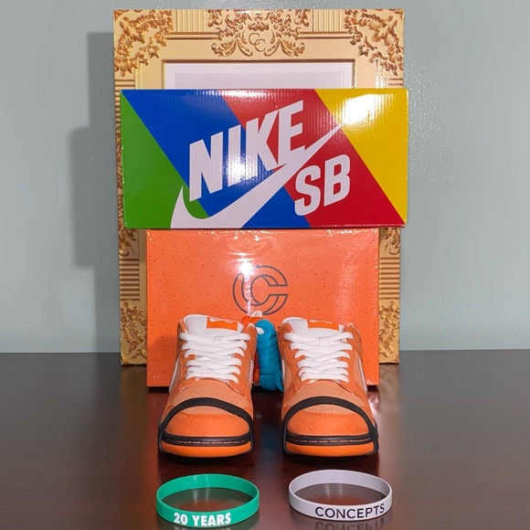 Nike SB Dunk Low x Concepts ‘Orange Lobster’ Special Box - Picture 9 of 15